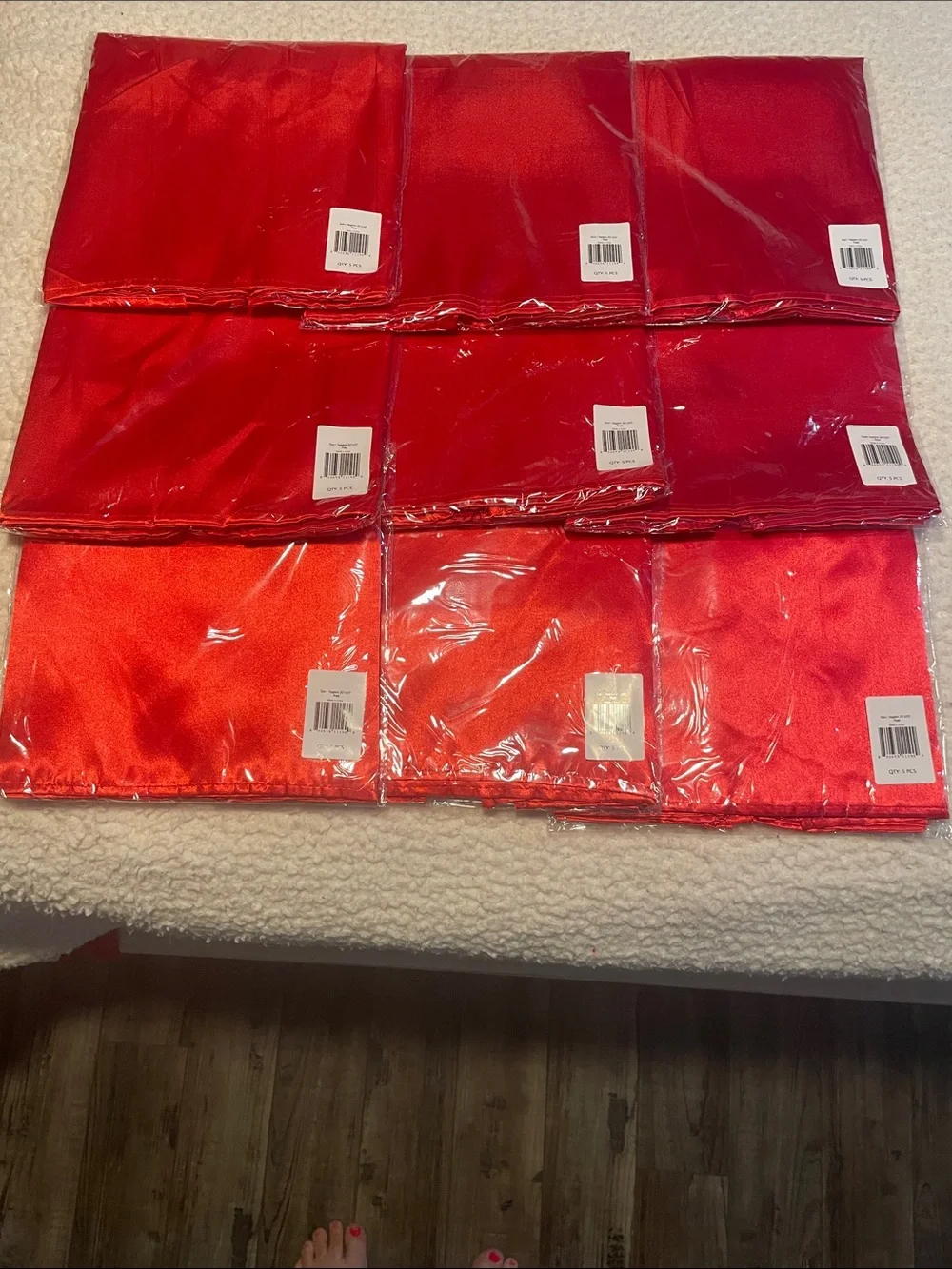 Red Satin Table napkins - Pack of 9